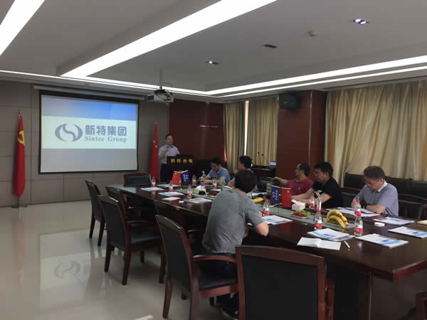 武汉市政协谭仁杰副主席一行莅临环亚币游国际光电考察